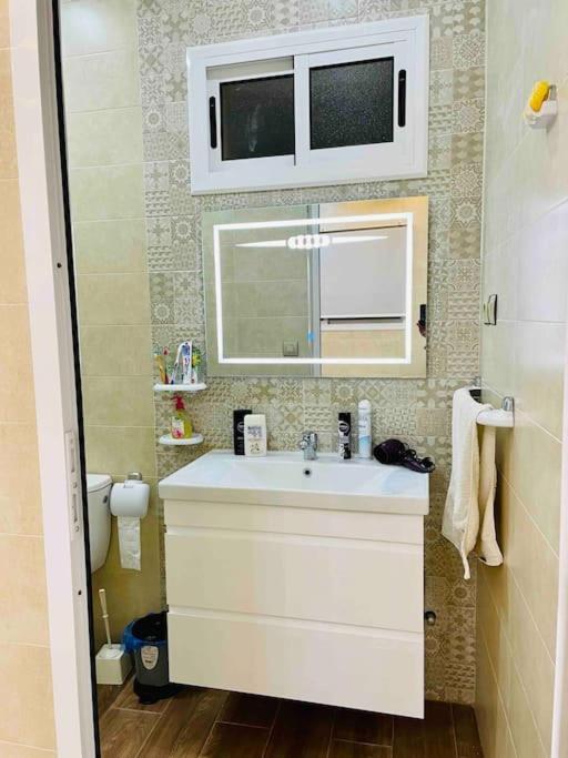 Appartement Pour Famille Avec Enfant الحسيمة المظهر الخارجي الصورة